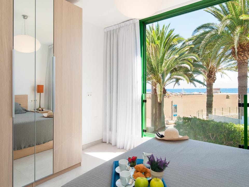 Bedroom, Sea view