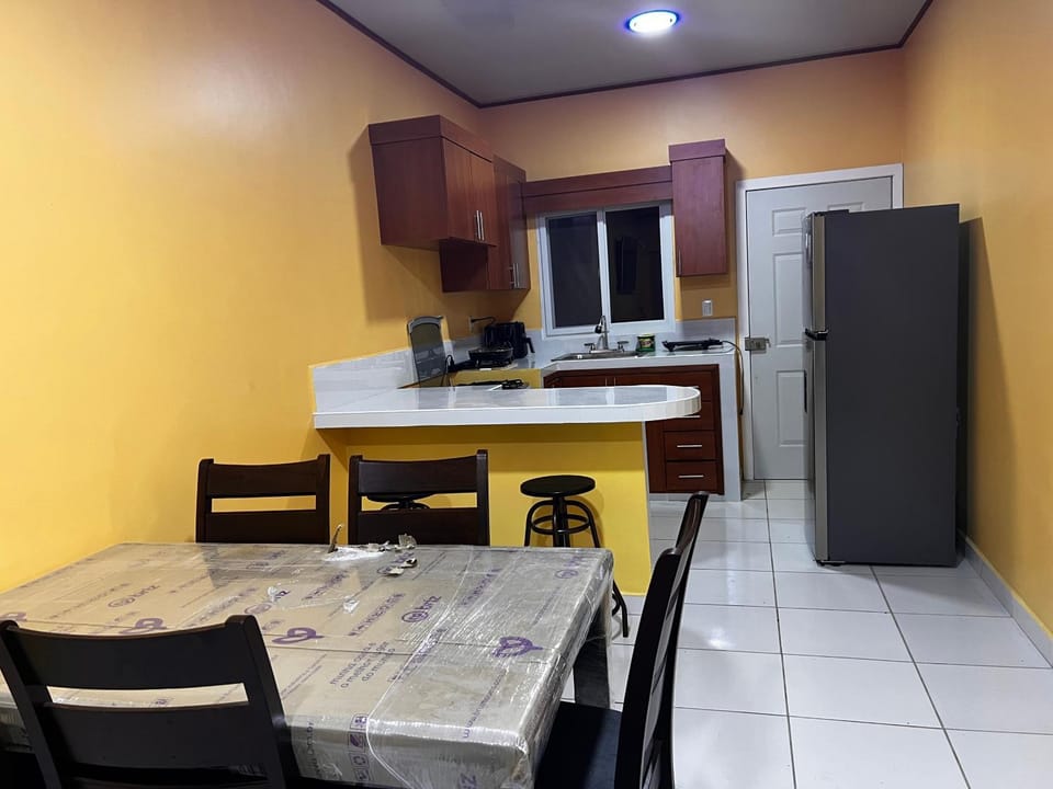 Kitchen or kitchenette, Dining area, dishwasher, oven, pet friendly, stove