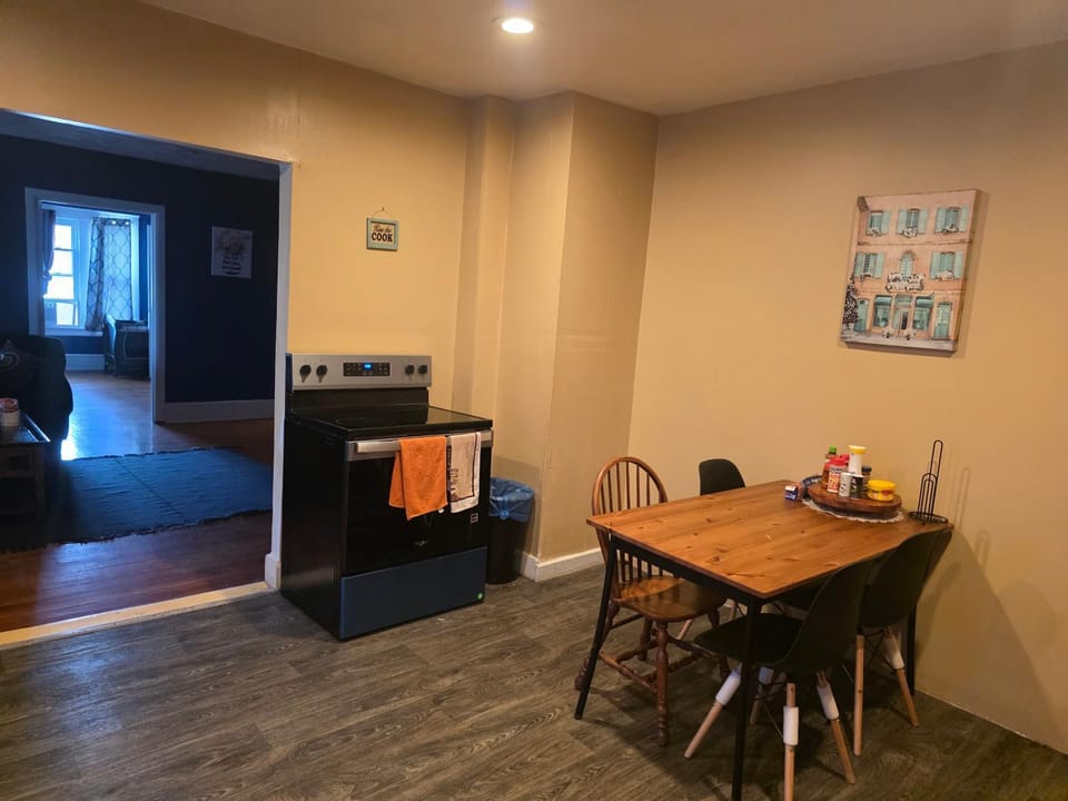 spacious and indulging Apartment in Meriden