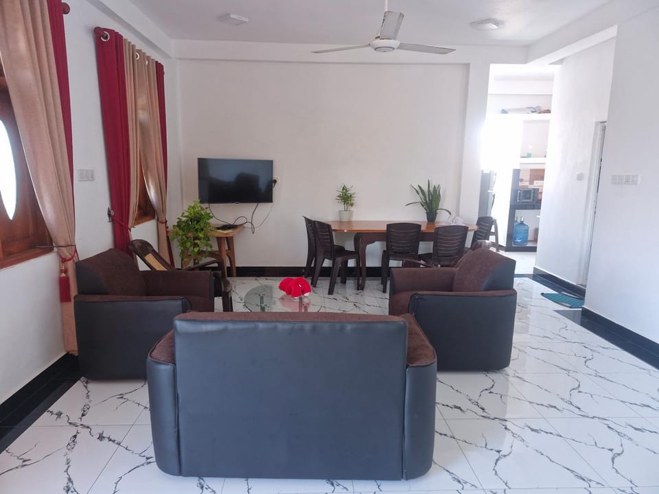 TRINCO VISTARA GUEST House APARTMENT House in Sri Lanka