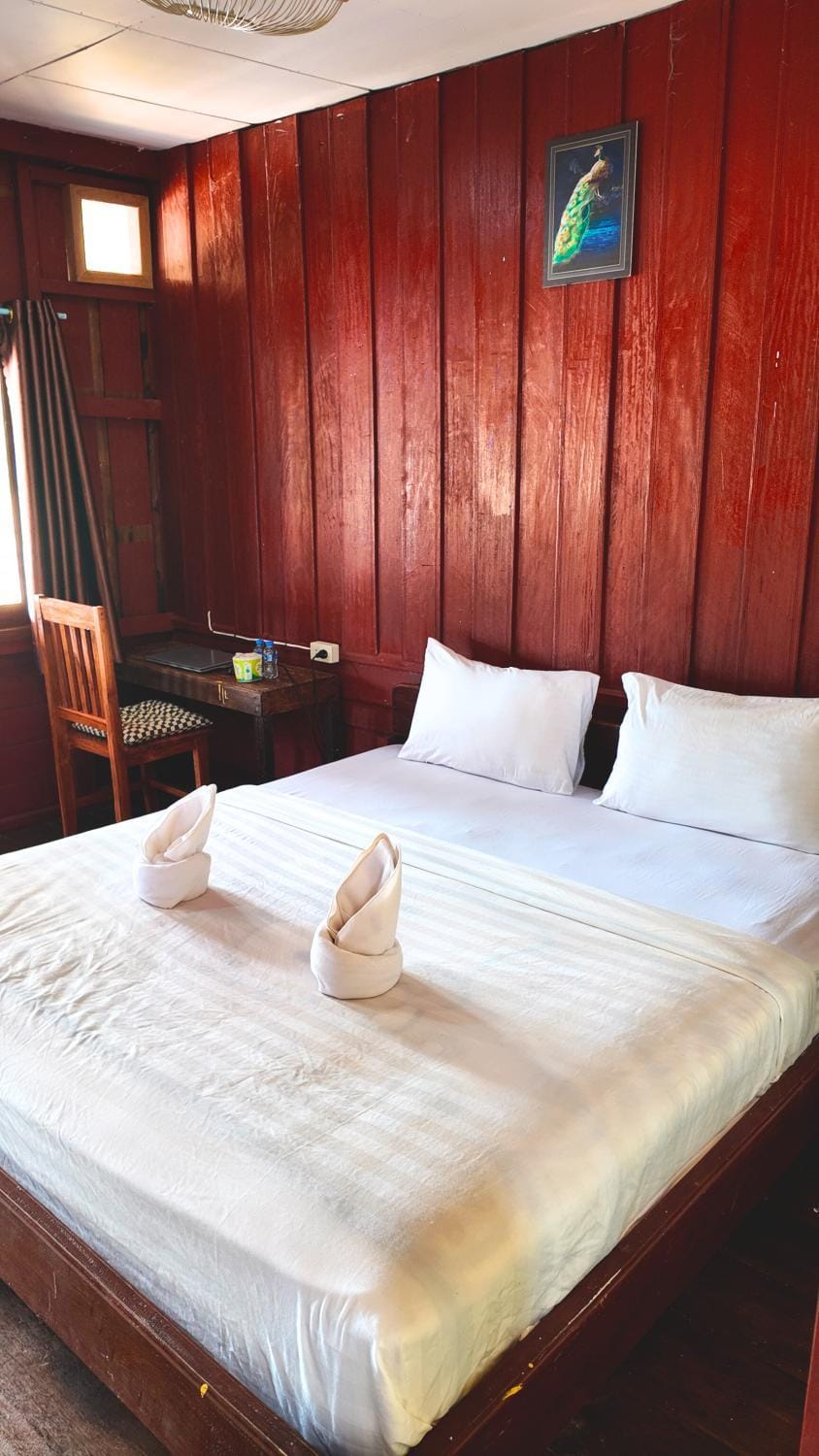 souksanh River Bungalow Apartment in Cambodia