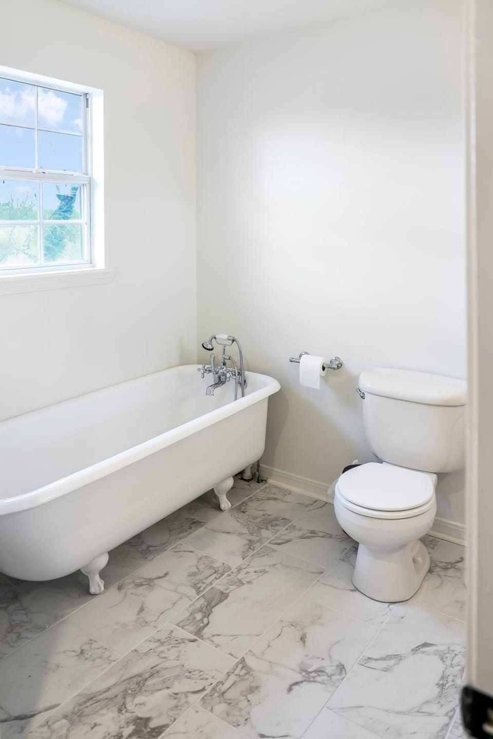 Lake Hamilton Carriage House 5BR; 3.5BA Sleeps 17! House in Rockwell