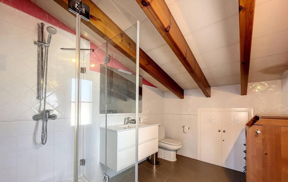 Shower, Bathroom