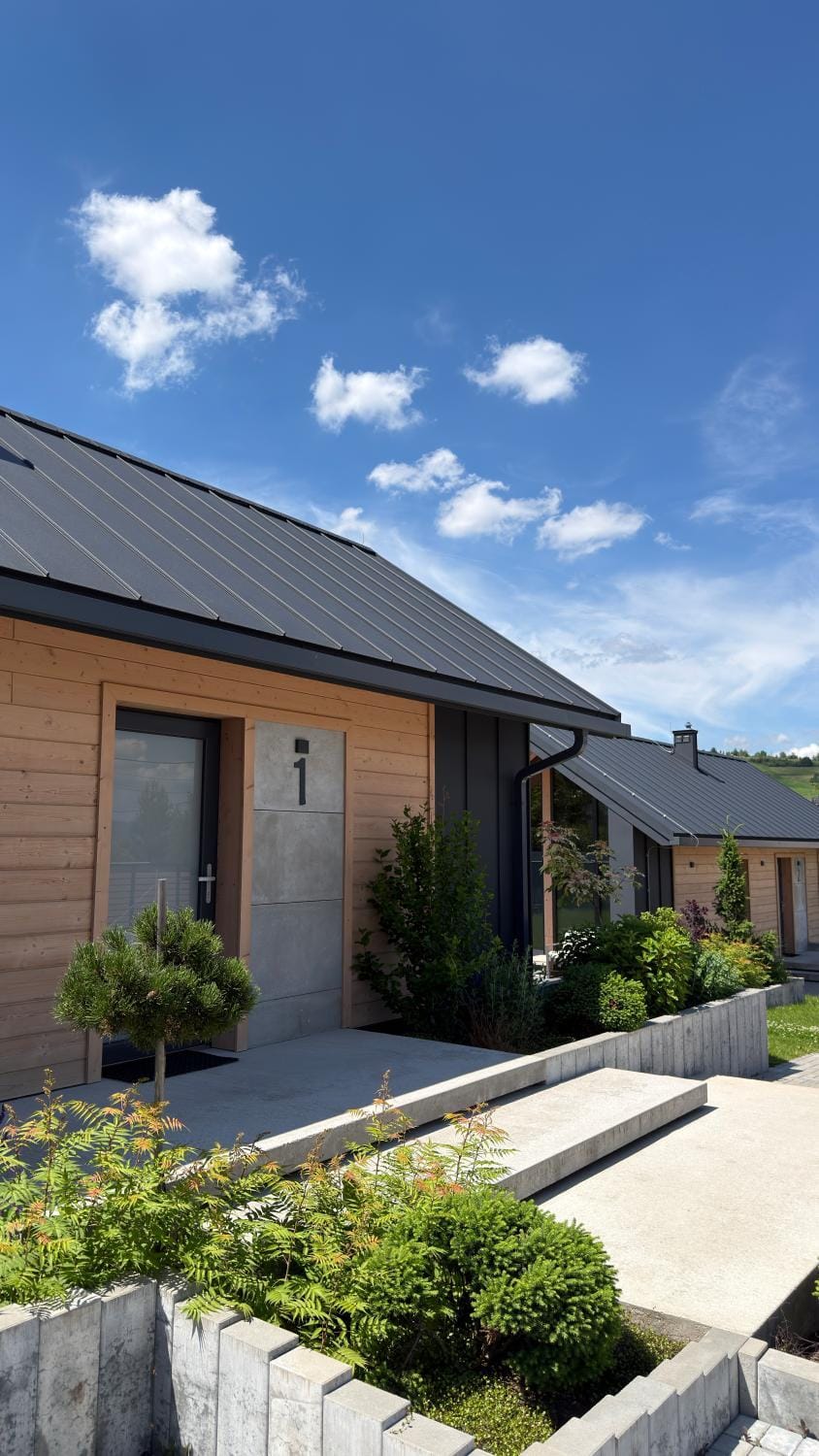 Property building, Day