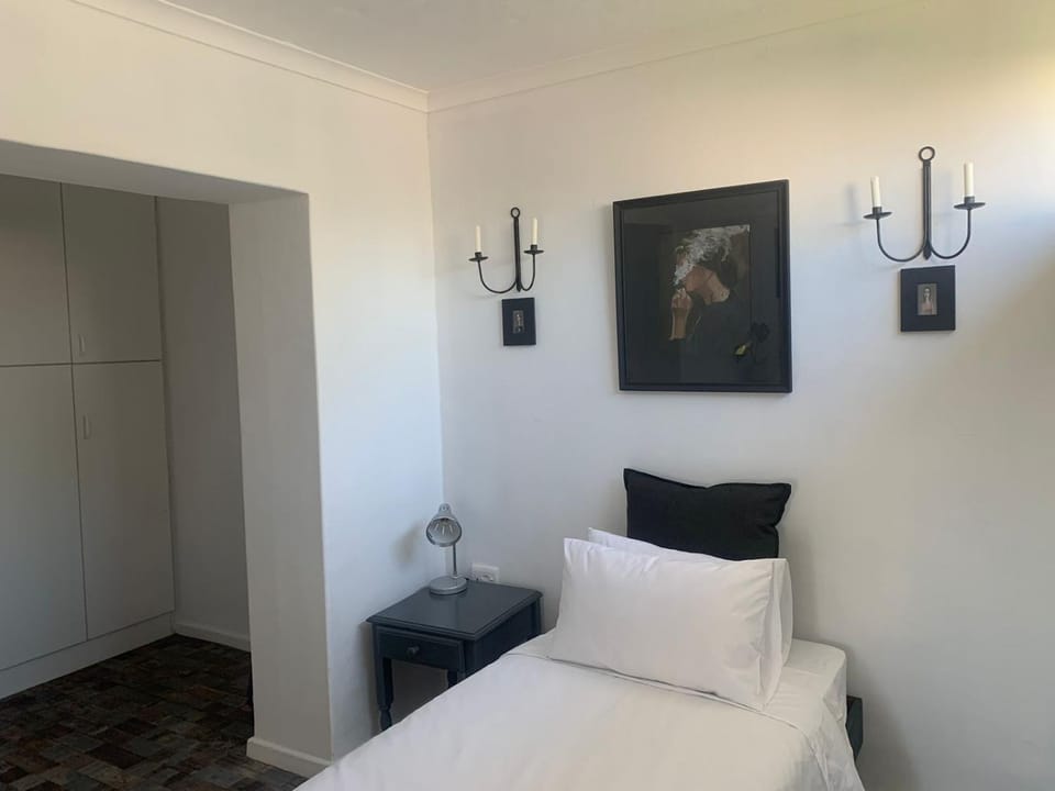 Bed, Decorative detail, Bedroom