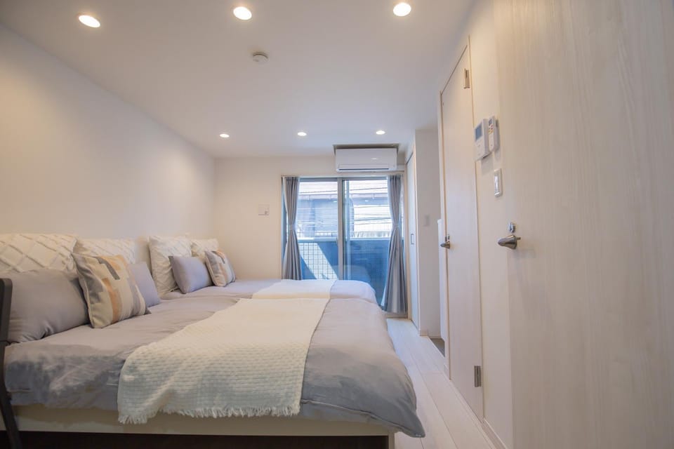 Bed, Photo of the whole room, Bedroom, wardrobe