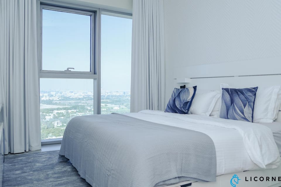 Bed, Bedroom, City view