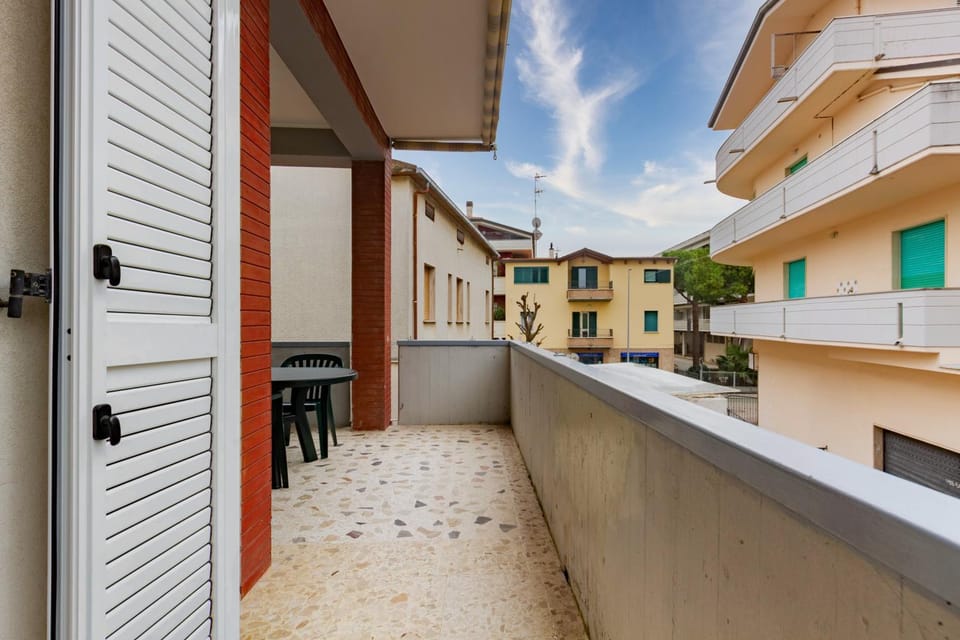 Property building, Balcony/Terrace