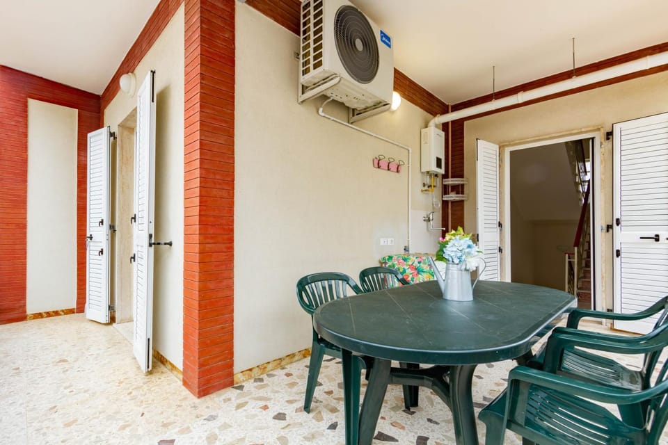 Balcony/Terrace, Dining area