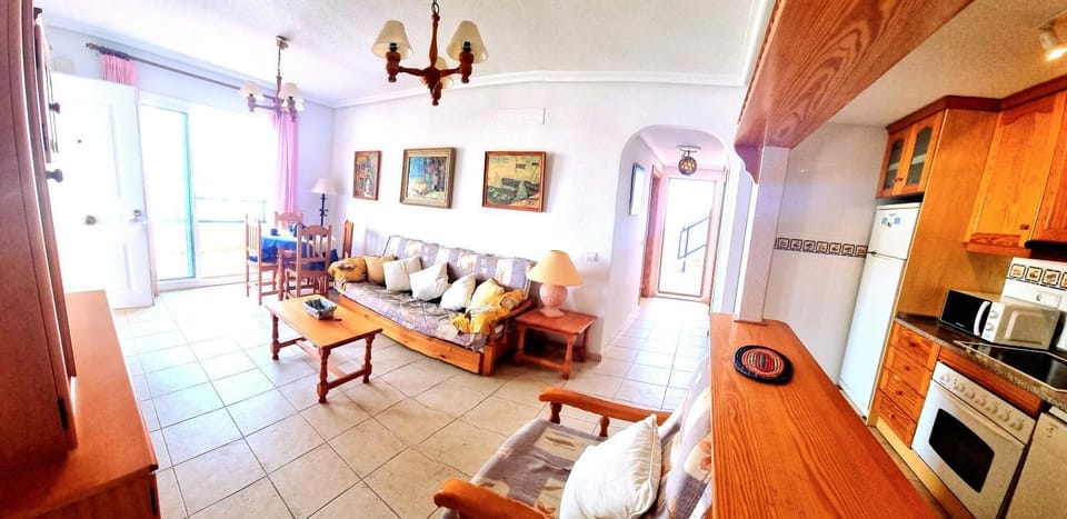 Kitchen or kitchenette, Living room, Seating area, Dining area, dishwasher, minibar, pet friendly, stove, toaster