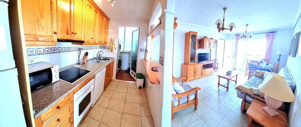 TV and multimedia, Kitchen or kitchenette, Living room, Seating area, Dining area, dishwasher, minibar, pet friendly, stove