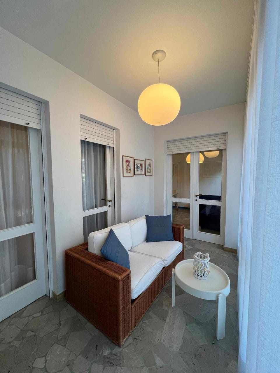 Seating area