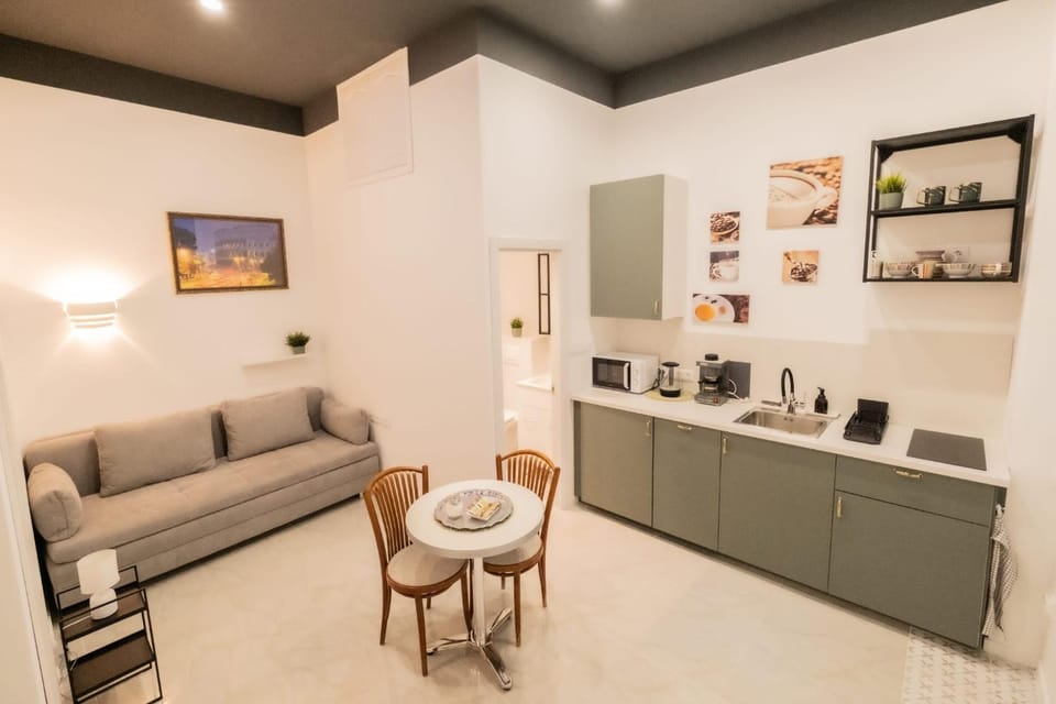 Kitchen or kitchenette, Living room, Dining area