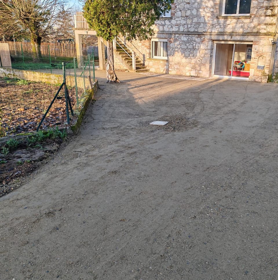 Appartement T3 NEUF proche centre ville, Clim et Parking et Centrale EDF Apartment in Occitanie