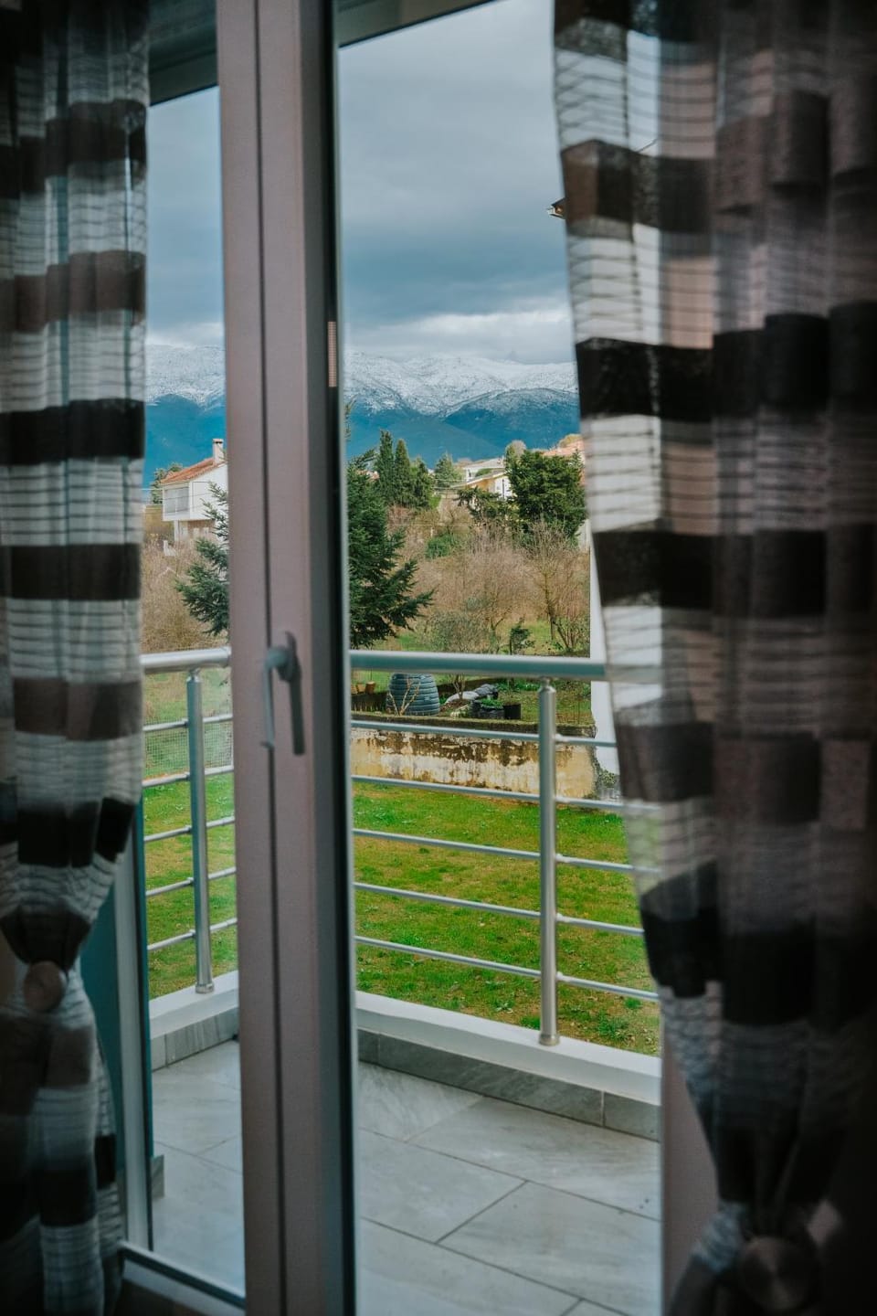 Garden view, Mountain view