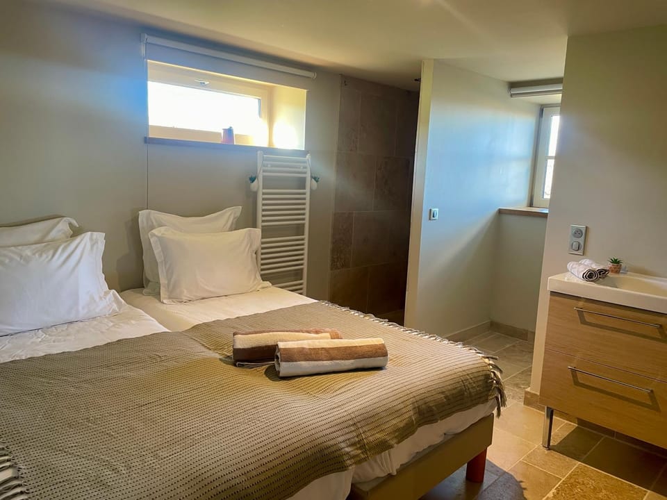 Domaine Clos Carron Gîte 2 personnes L'Olivier Apartment in Bourgogne-Franche-Comté