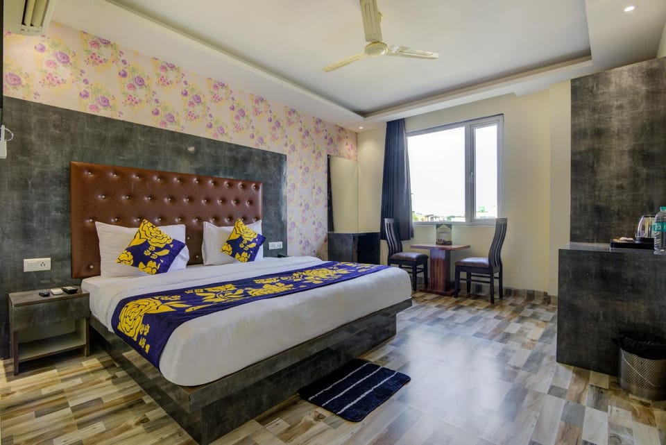 Bed, City view
