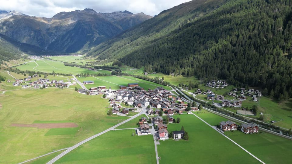 Natural landscape, Mountain view, Location