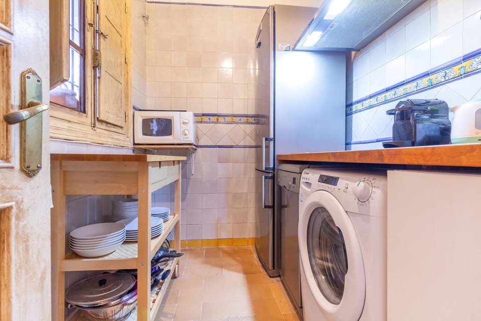 dishwasher, minibar, washing machine