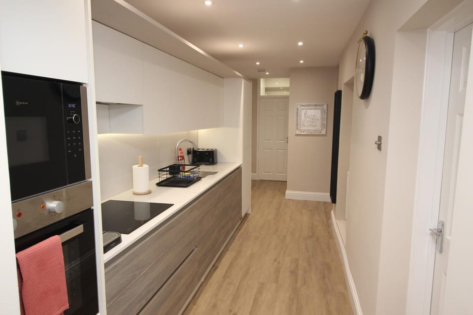 Kitchen or kitchenette, kitchen