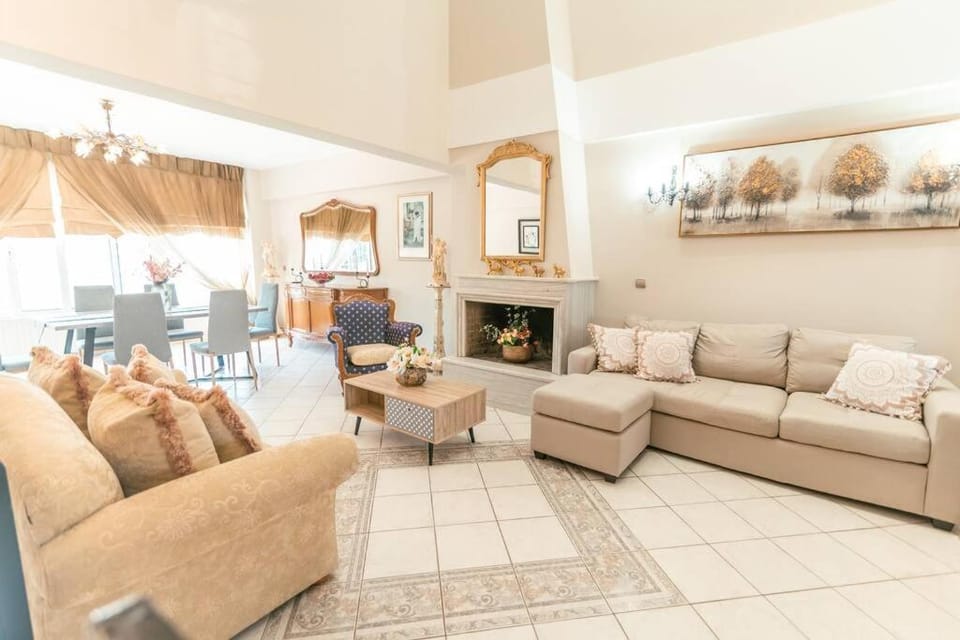 Living room, Seating area, flat iron