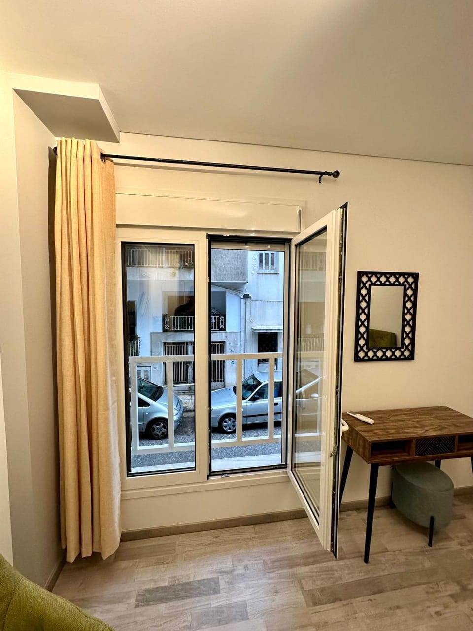Fully Renovated Apartment In The Heart Of Athens Apartment in Athens