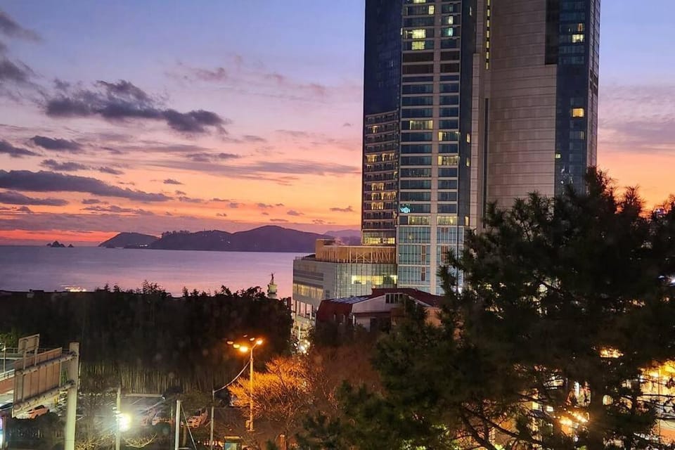 Nearby landmark, Natural landscape, City view, Sea view, Sunset