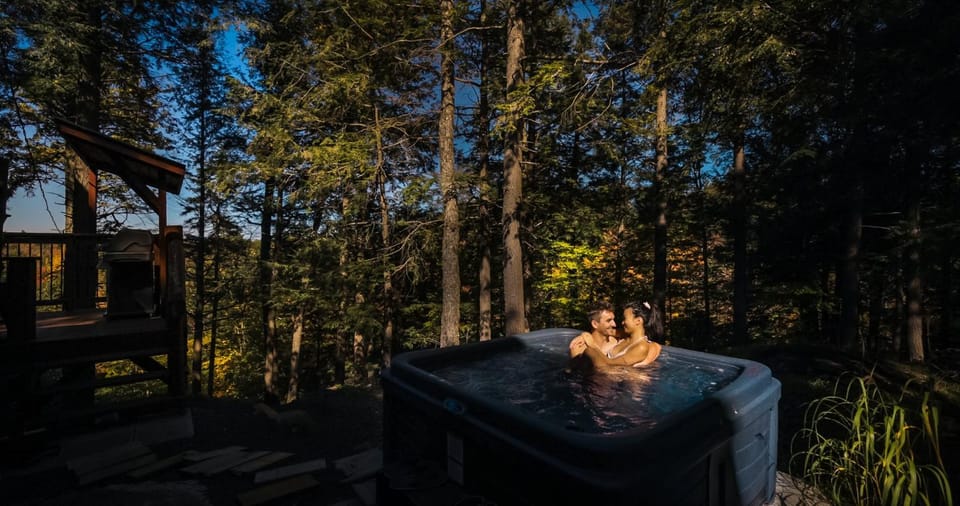 Day, People, Natural landscape, Hot Tub, Spa and wellness centre/facilities, group of guests