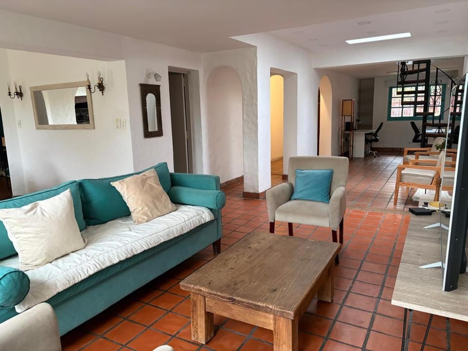 TV and multimedia, Living room, air conditioner