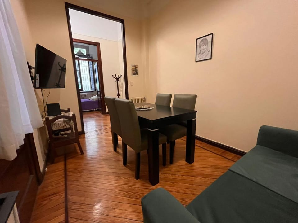 TV and multimedia, Living room, Dining area