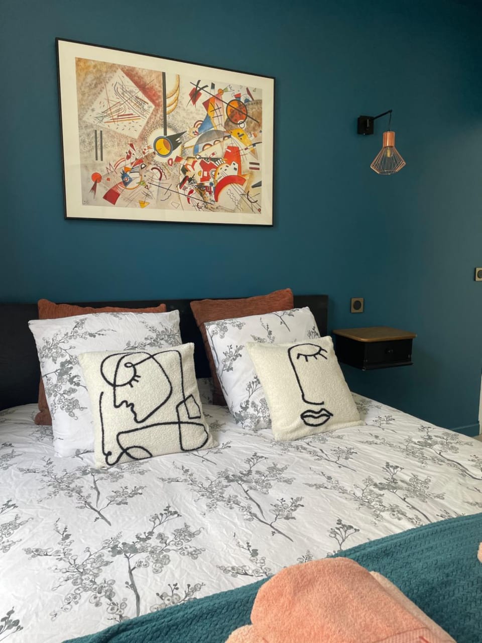 Bed, Bedroom