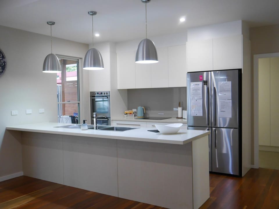 Luxury Home in Yowie Bay - pet friendly House in Sydney
