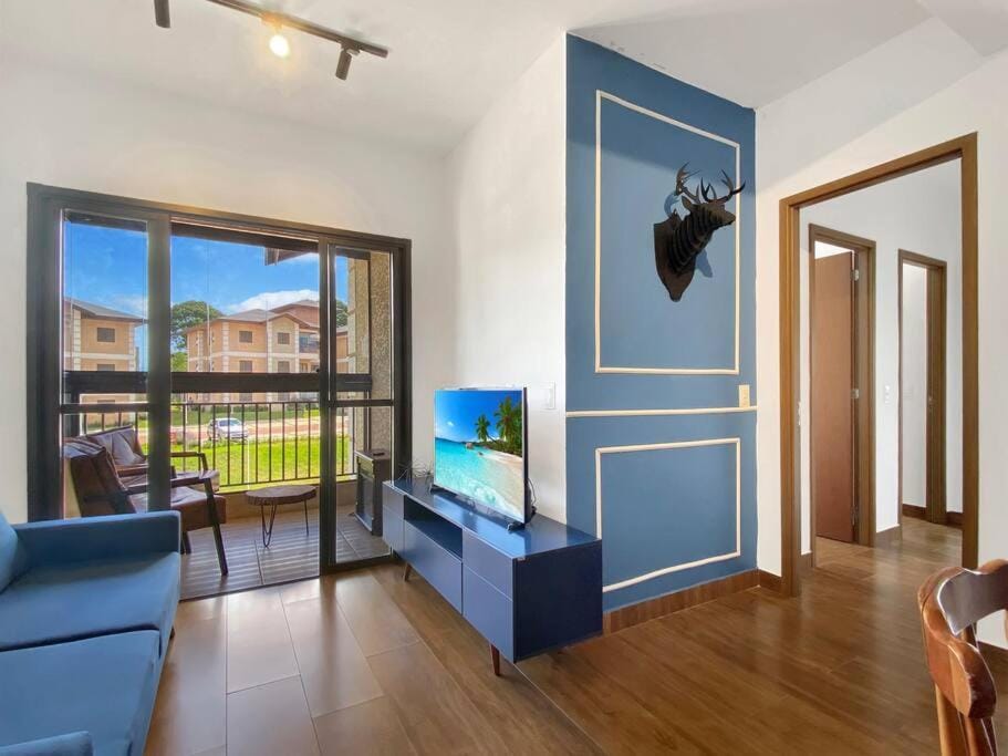 Communal lounge/ TV room, TV and multimedia, Living room, Seating area, Evening entertainment