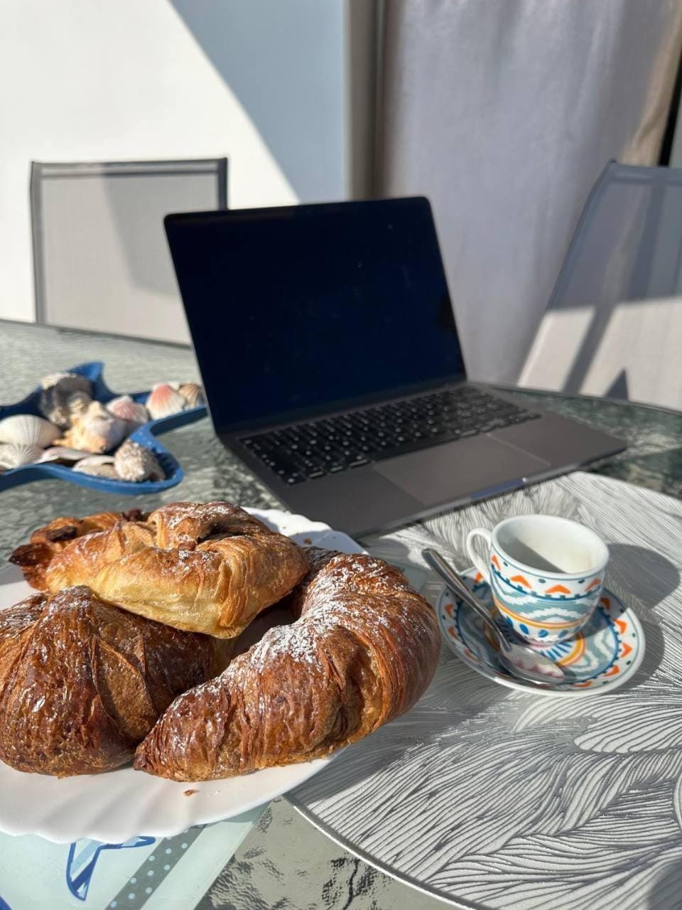 Balcony/Terrace, Food and drinks, Food, Breakfast