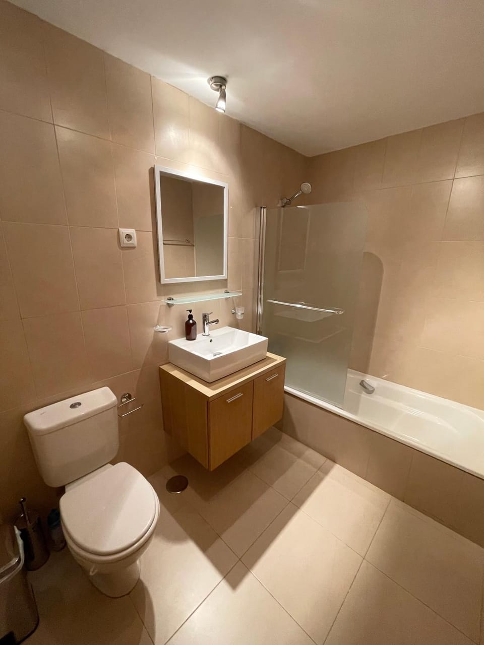 Shower, Toilet, Bathroom, Bath