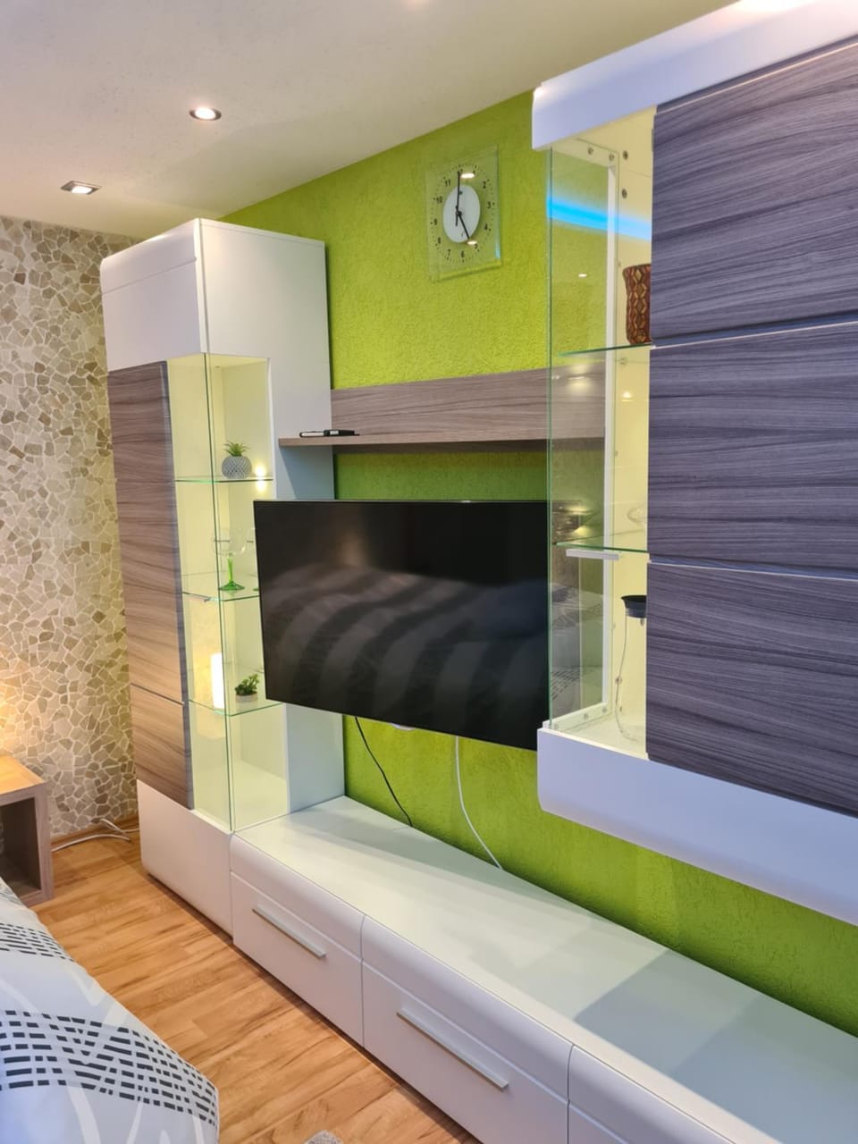TV and multimedia