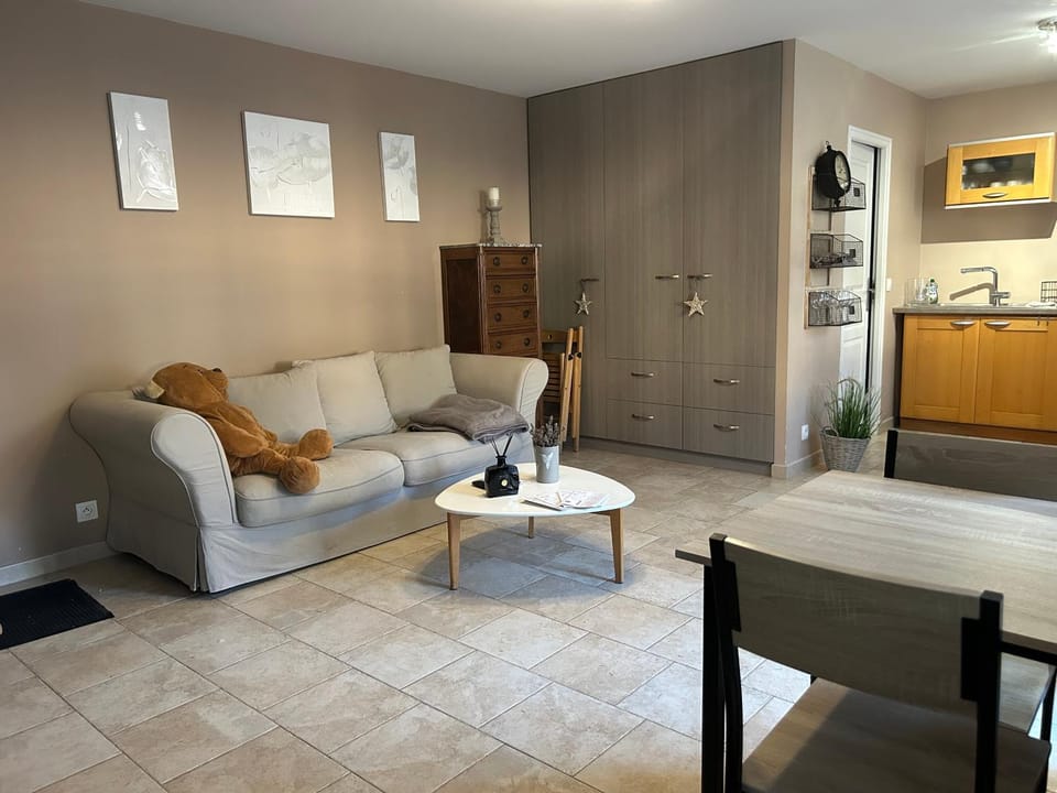 Charmante petite maison en pierre House in Île-de-France