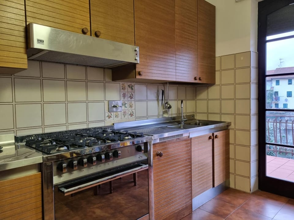 pet friendly, stove