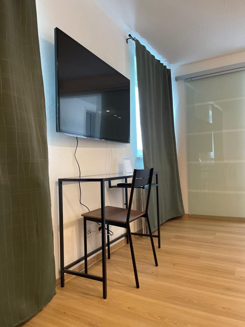 Communal lounge/ TV room, TV and multimedia, Evening entertainment