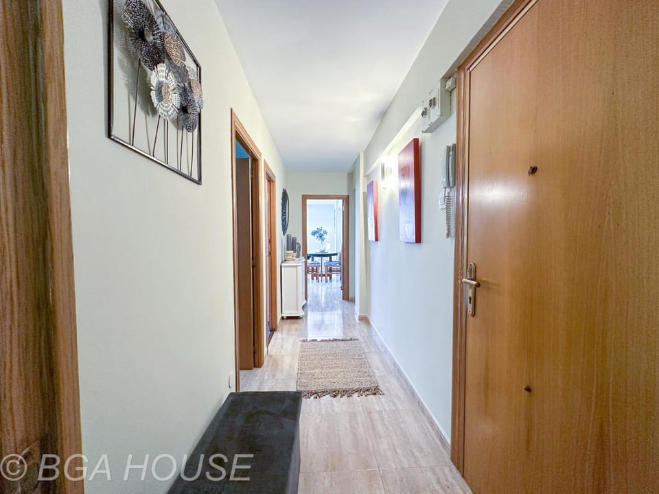 Alaska beach home Apartment in Salou