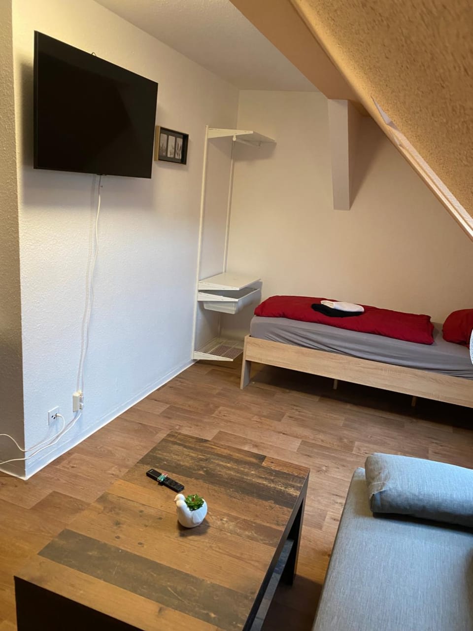 FeWo WIEKO Plauen Leibnizstr. H3, DG links Apartment in Plauen