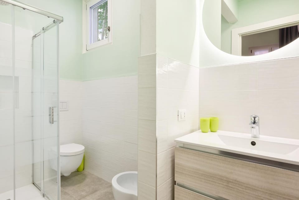 Shower, Toilet, Bathroom, bidet