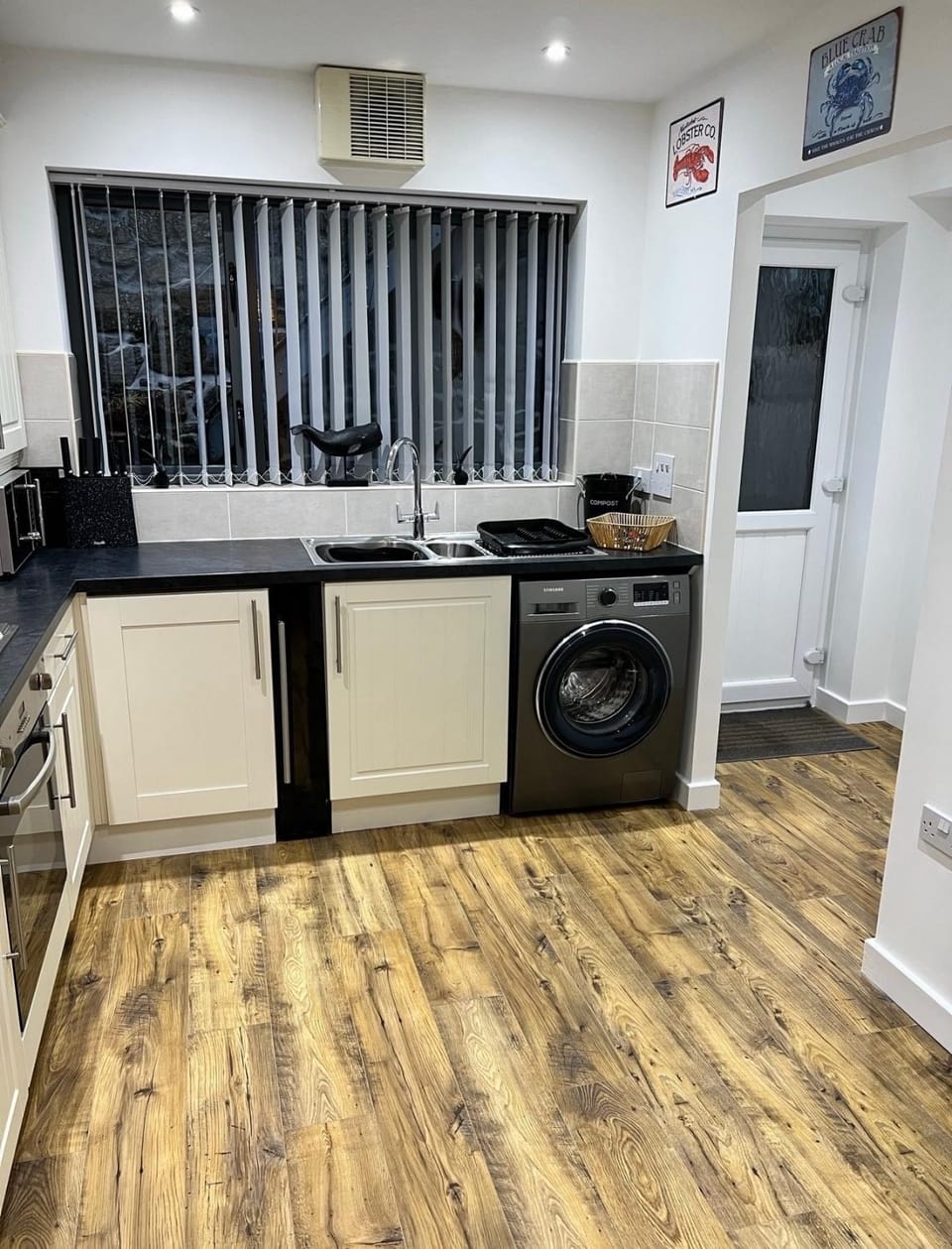 Kitchen or kitchenette, minibar, pet friendly, stove, toaster, washing machine