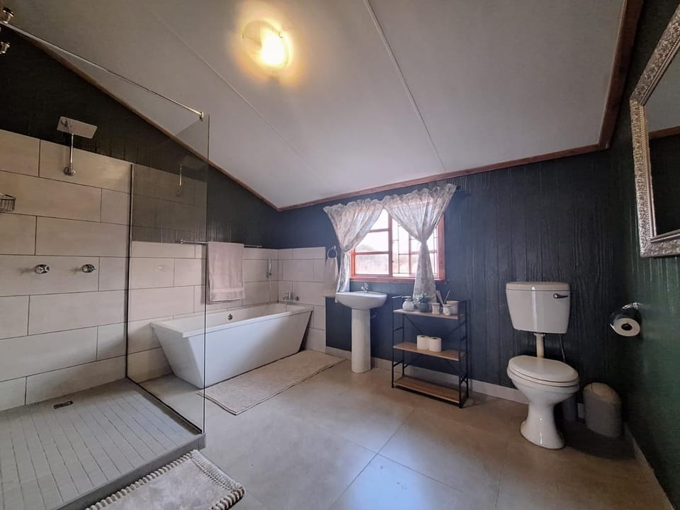 Shower, Toilet, Bathroom, Bath