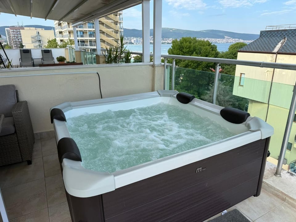 Hot Tub
