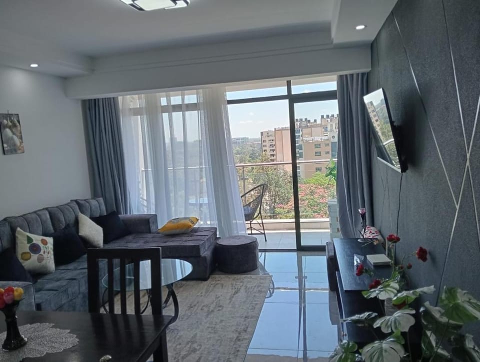 Communal lounge/ TV room, TV and multimedia, View (from property/room), Balcony/Terrace, Living room, Seating area, Dining area, Evening entertainment
