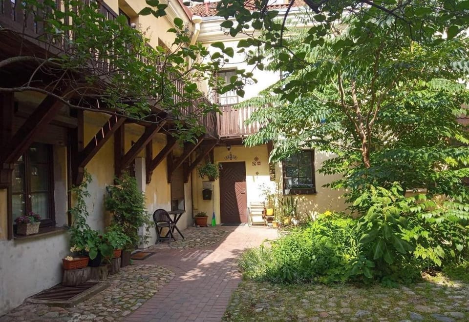 Property building, Spring, Day, Garden, Garden view