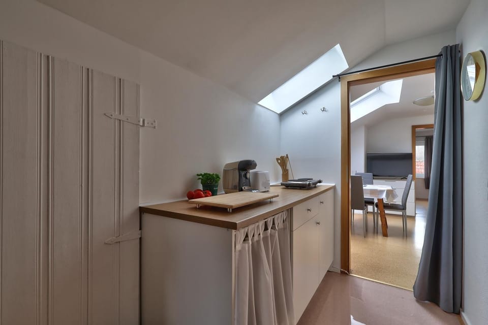 Coffee/tea facilities, Kitchen or kitchenette, minibar, toaster