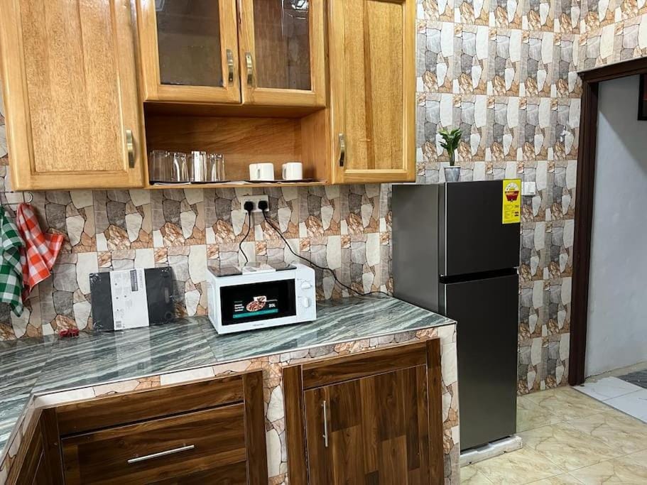 Kitchen or kitchenette, minibar, pet friendly, stove, toaster