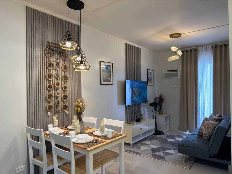 TV and multimedia, Living room, Dining area